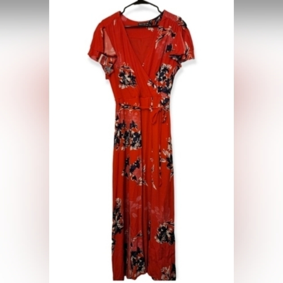Crystal doll red floral Maxi wrap style dress with slits size medium - Picture 1 of 7